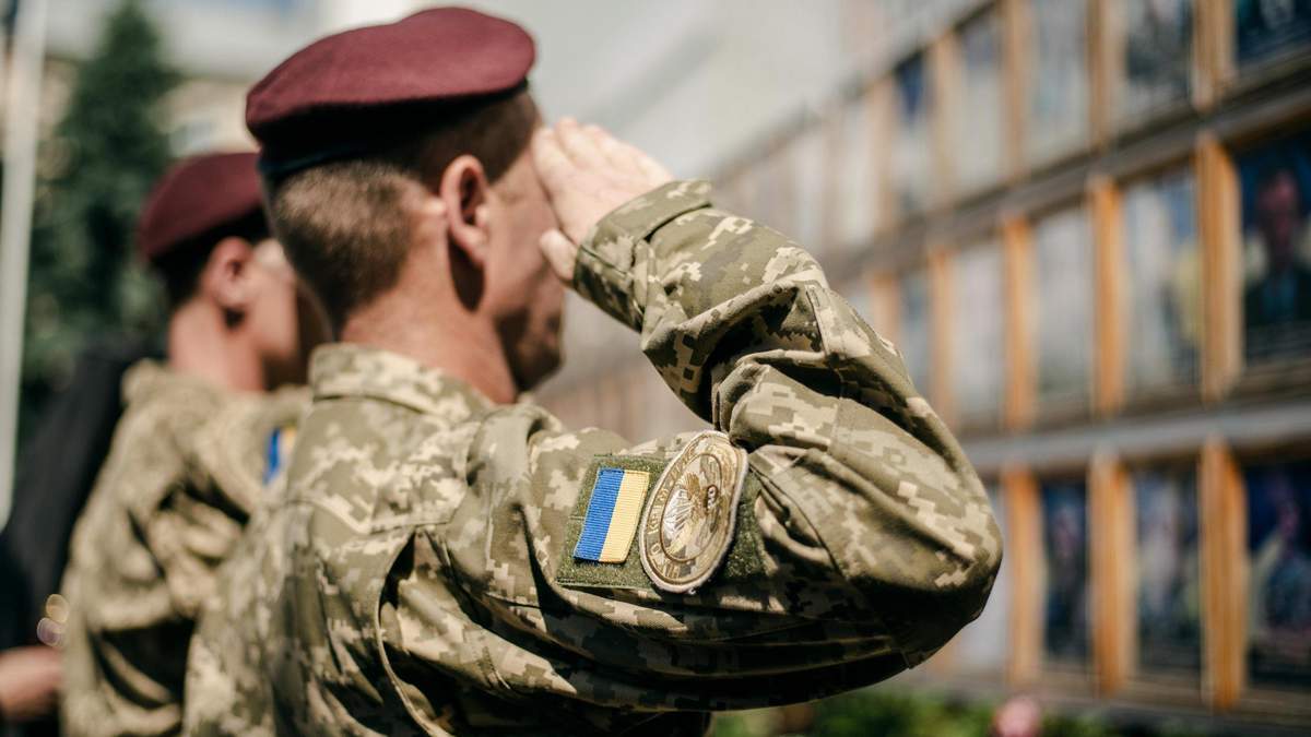 Похорон Кернеса у Харкові: військові не братимуть участі у церемонії Похорон Кернеса у Харкові: військові не братимуть участі у церемонії