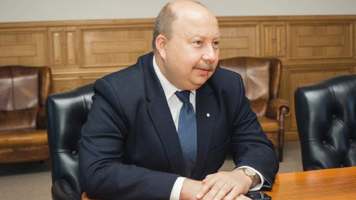 Яка зарплата в міністра Кабміну Олега Немчінова у 2020 році: сума Яка зарплата в міністра Кабміну Олега Немчінова у 2020 році: сума