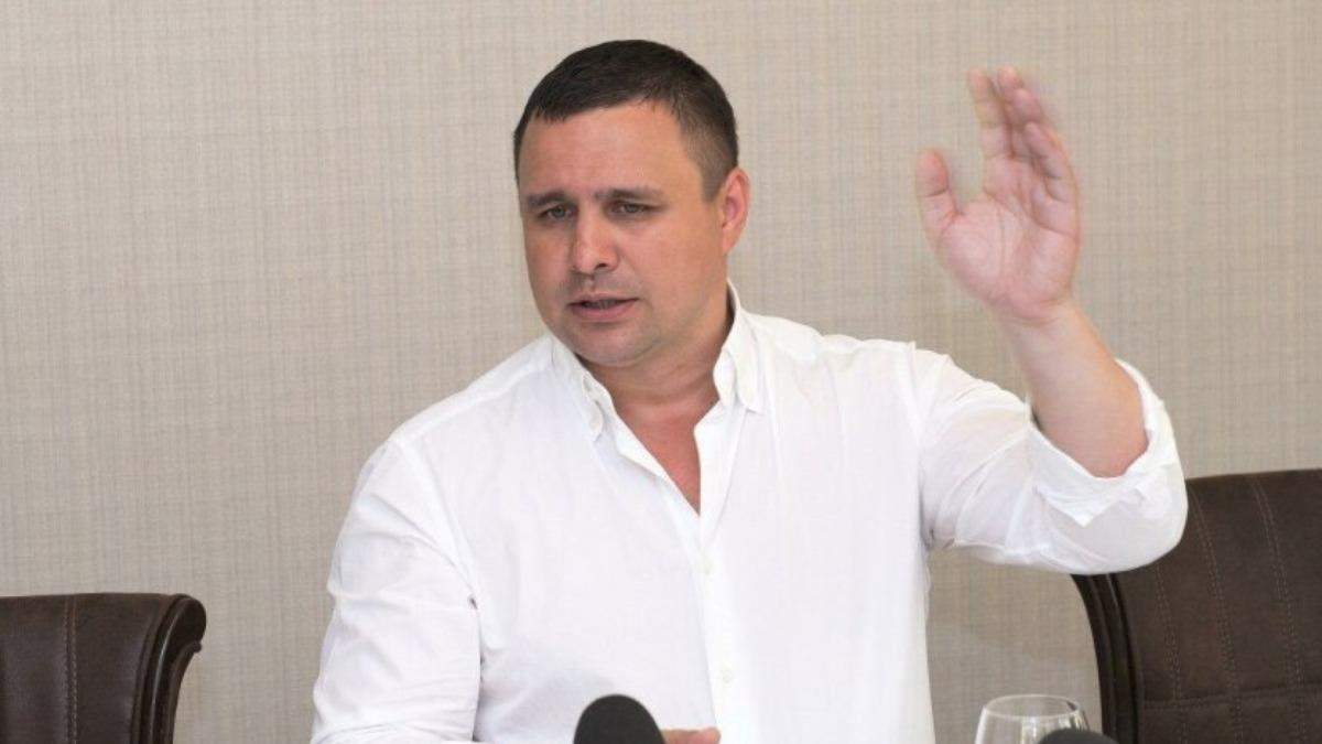 Бутусов:поліція обшукує будинок Микитася щодо справи викрадення людини Бутусов:поліція обшукує будинок Микитася щодо справи викрадення людини