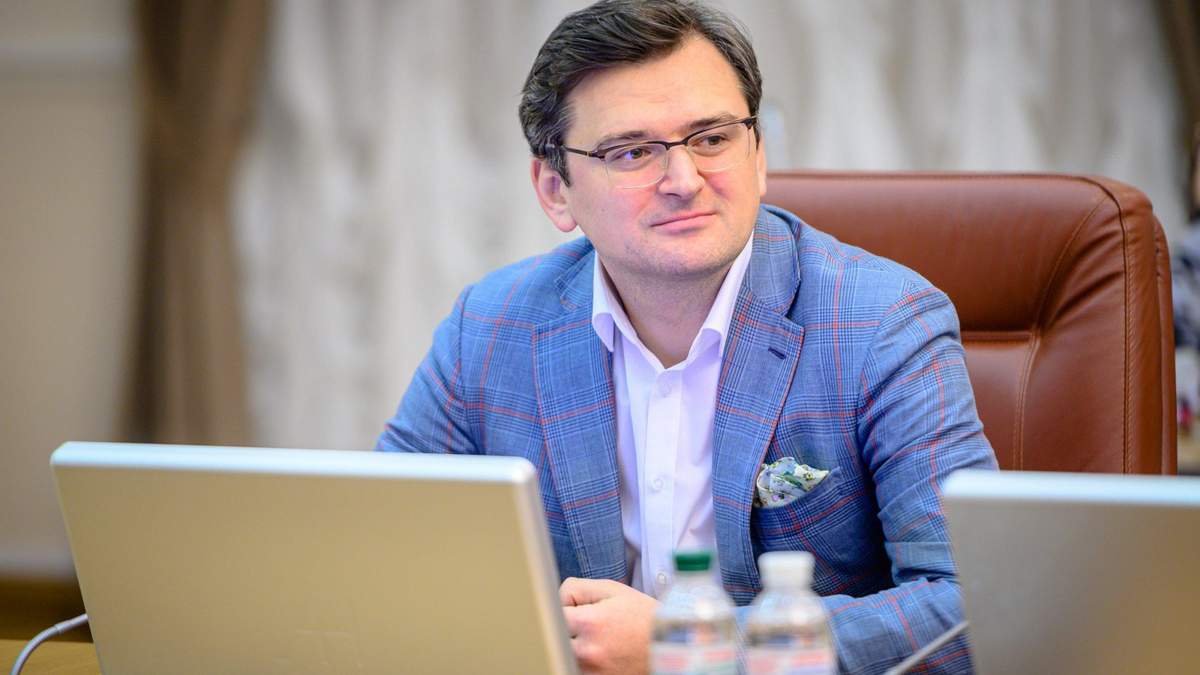 Зарплата Дмитра Кулеби: скільки у 2020 році заробив глава МЗС Зарплата Дмитра Кулеби: скільки у 2020 році заробив глава МЗС