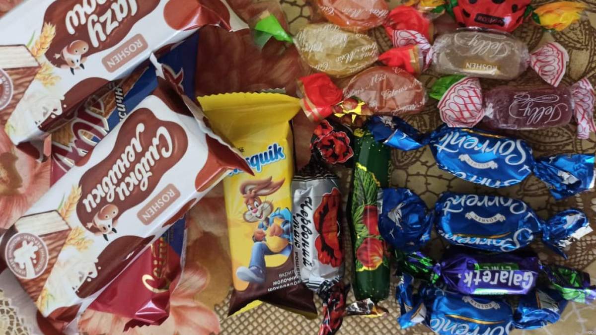 Несколько конфет за 7 миллионов и открытка от Труханова: в Одессе возник скандал из-за подарков на Новый год детям Несколько конфет за 7 миллионов и открытка от Труханова: в Одессе возник скандал из-за подарков на Новый год детям
