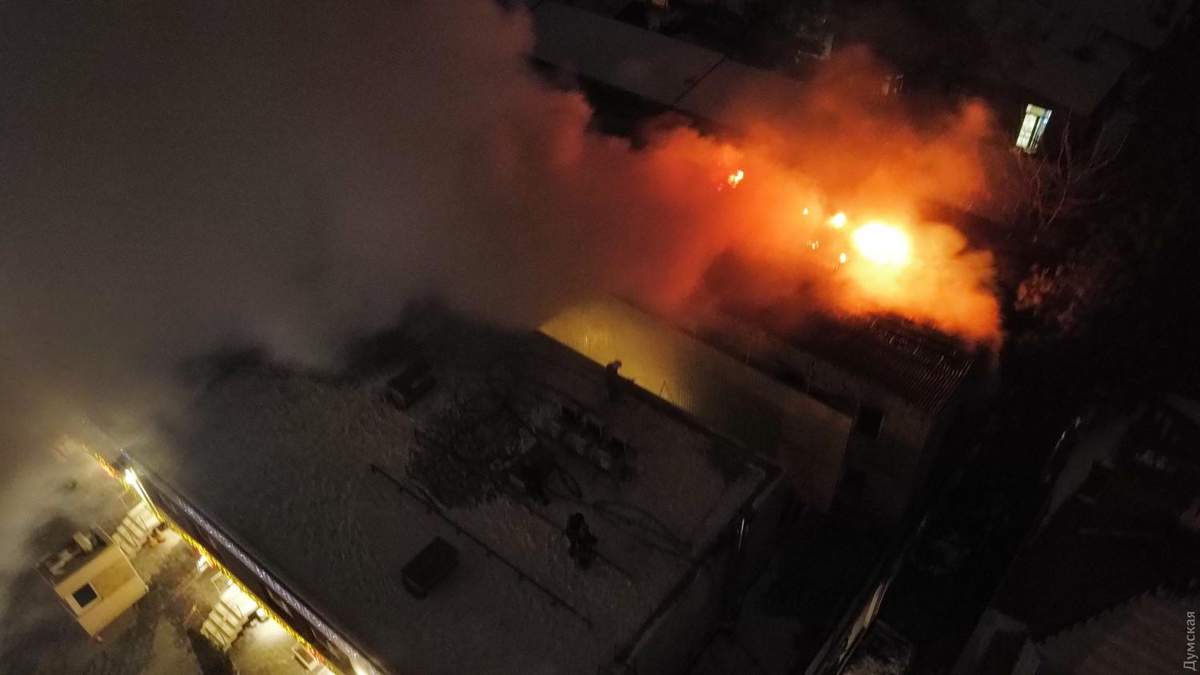 В Одессе горит гостиница 17.01.2021: что могло повлечь трагедию В Одессе горит гостиница 17.01.2021: что могло повлечь трагедию