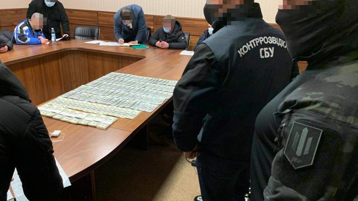 Шахрай продавав вакансію в Офісі Президента за 200 тисяч доларів