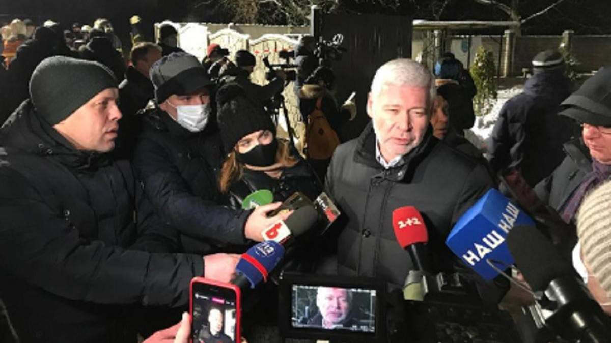 На окнах были решетки, люди задохнулись во время пожара На окнах были решетки, люди задохнулись во время пожара