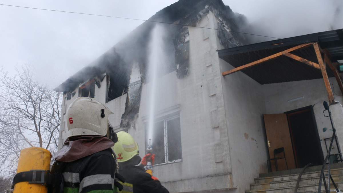 Пожежа в будинку престарілих в Харкові - що кажуть у мерії - Новини Пожежа в будинку престарілих в Харкові - що кажуть у мерії - Новини