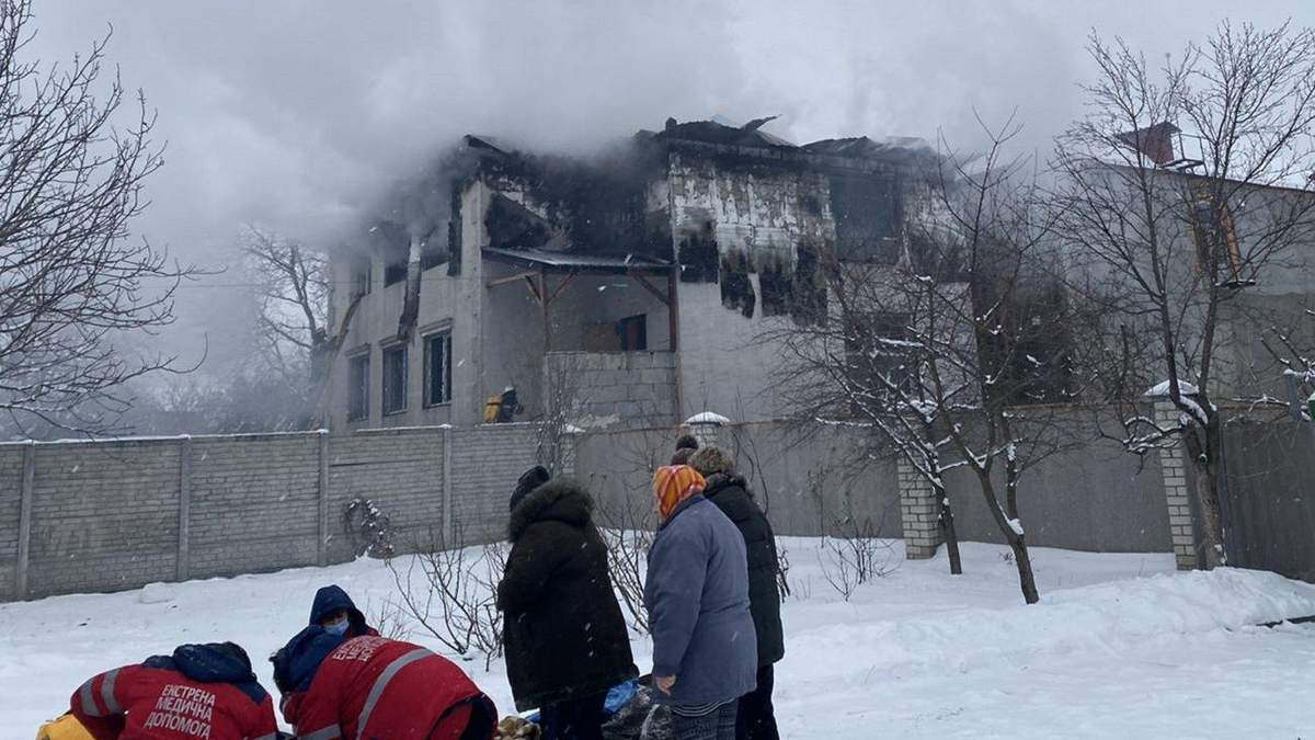 Онука постраждалого розповіла деталі пожежі у будинку престарілих Онука постраждалого розповіла деталі пожежі у будинку престарілих