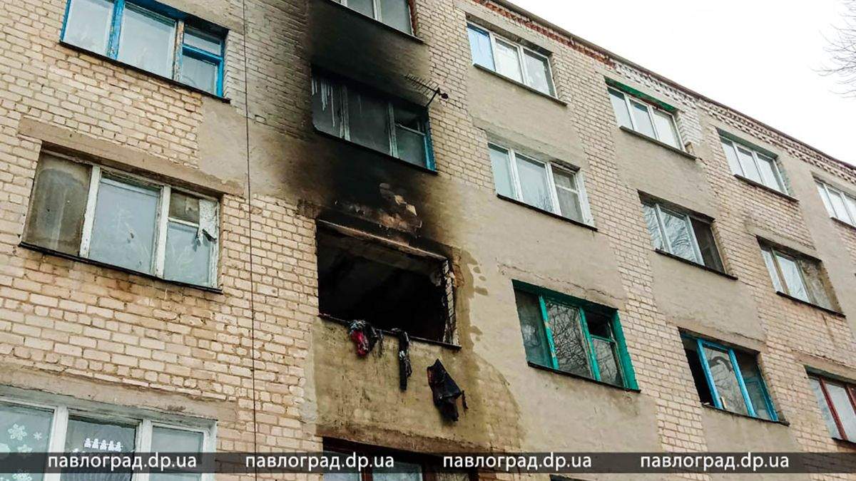 У Павлограді 23 січня 2021 спалахнула пожежа у гуртожитку: відео У Павлограді 23 січня 2021 спалахнула пожежа у гуртожитку: відео