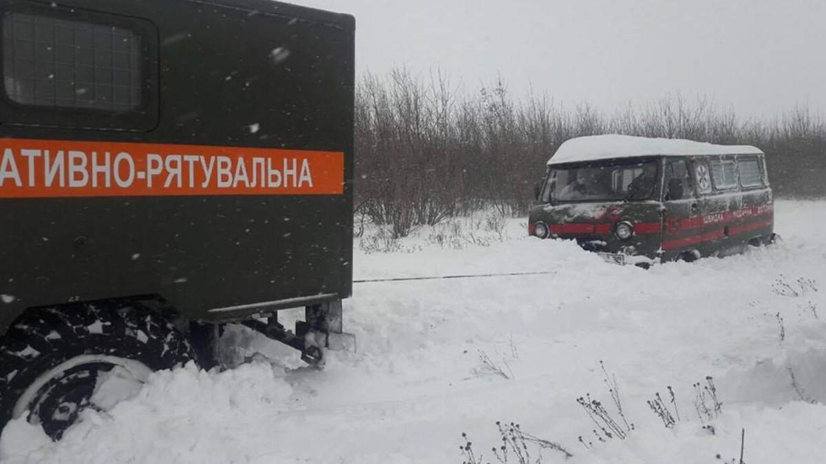На Одещині через негоду заблоковано проїзд до населених пунктів На Одещині через негоду заблоковано проїзд до населених пунктів