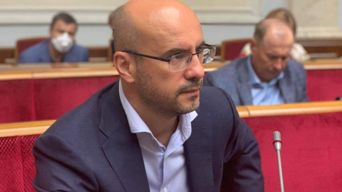 У Раді спалахнув сексистський скандал через висловлювання нардепа У Раді спалахнув сексистський скандал через висловлювання нардепа
