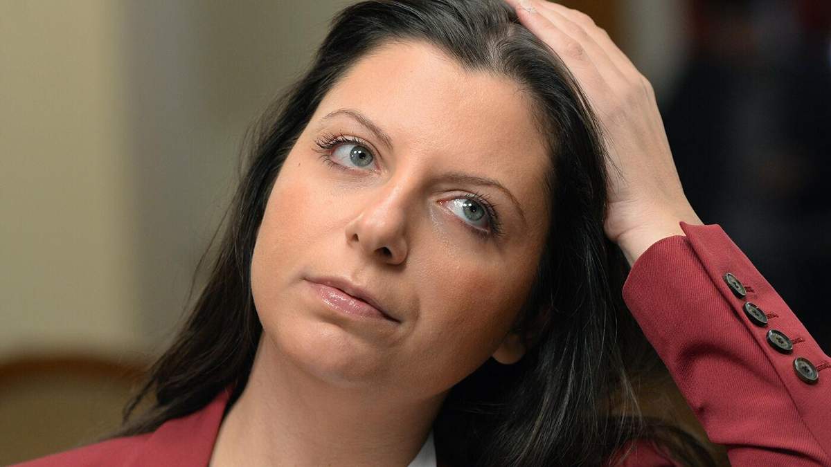 Пропагандисти Росії кличуть на роботу журналістів ZIK, 112, NewsOne Пропагандисти Росії кличуть на роботу журналістів ZIK, 112, NewsOne