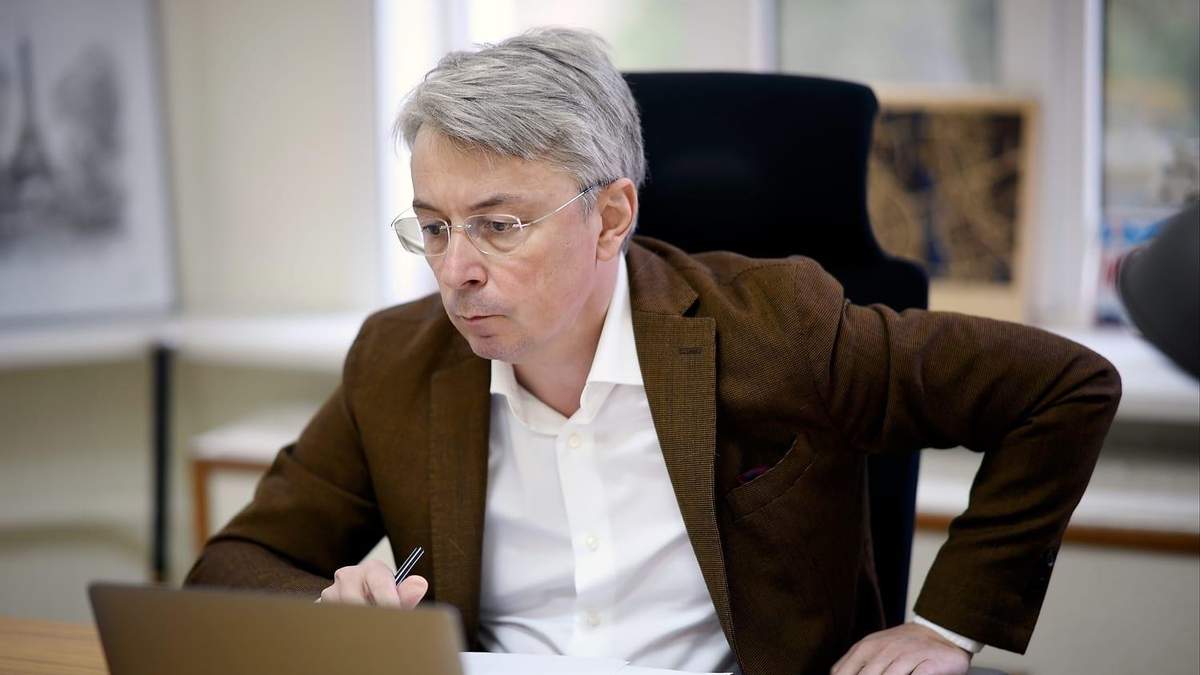 Минкульт попросил YouTube заблокировать каналы Медведчука Минкульт попросил YouTube заблокировать каналы Медведчука
