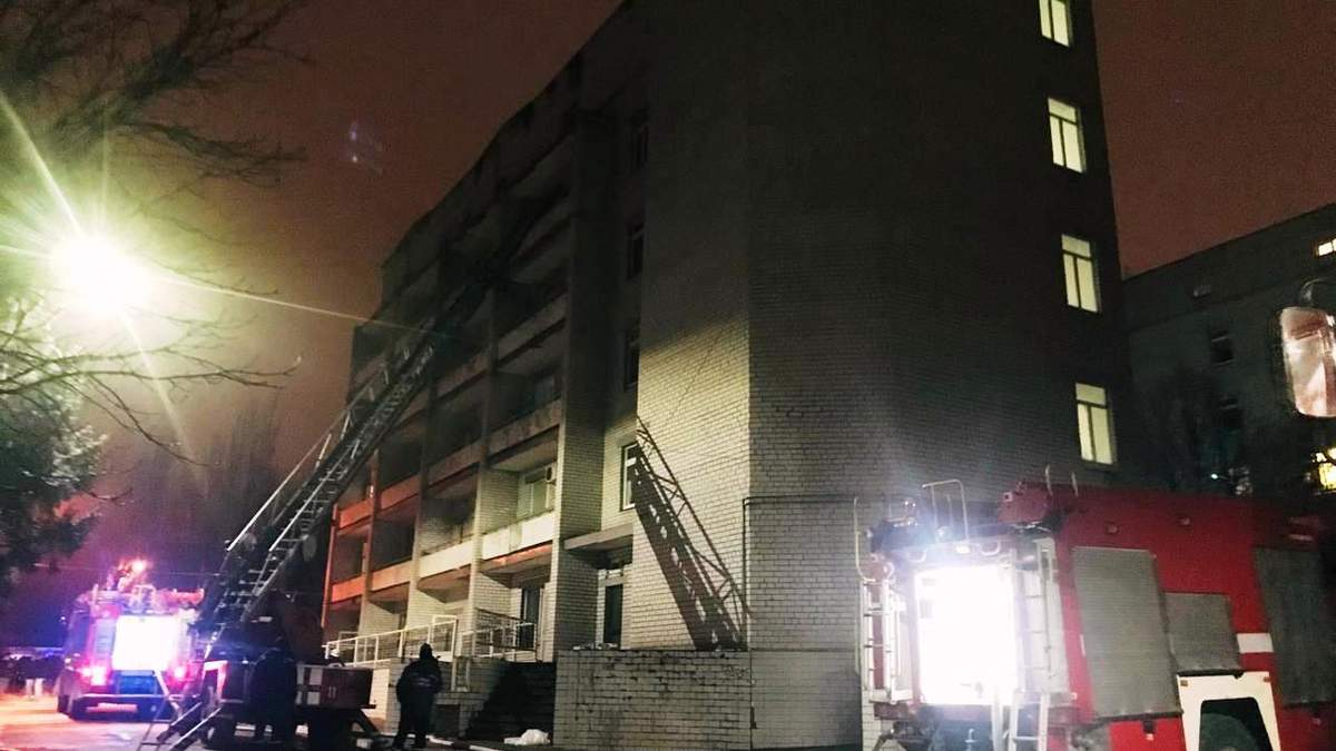 Директора лікарні, яка горіла у Запоріжжі, хочуть відсторонити Директора лікарні, яка горіла у Запоріжжі, хочуть відсторонити