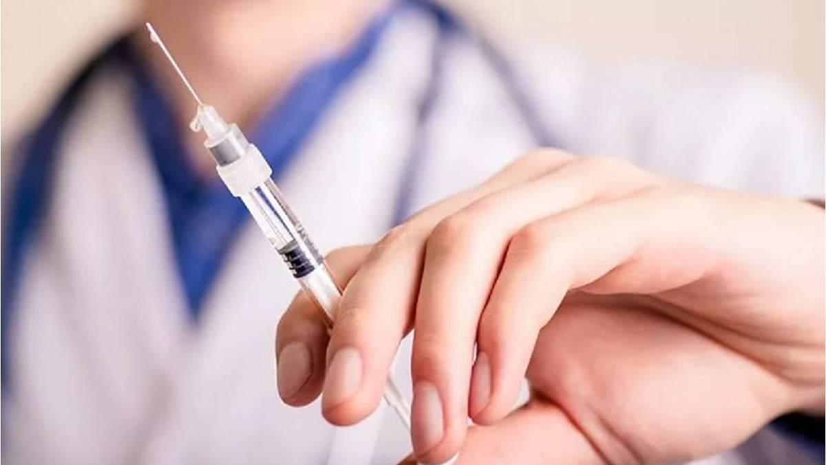 Сколько людей в Украине вакцинируют от COVID-19 до конца февраля Сколько людей в Украине вакцинируют от COVID-19 до конца февраля