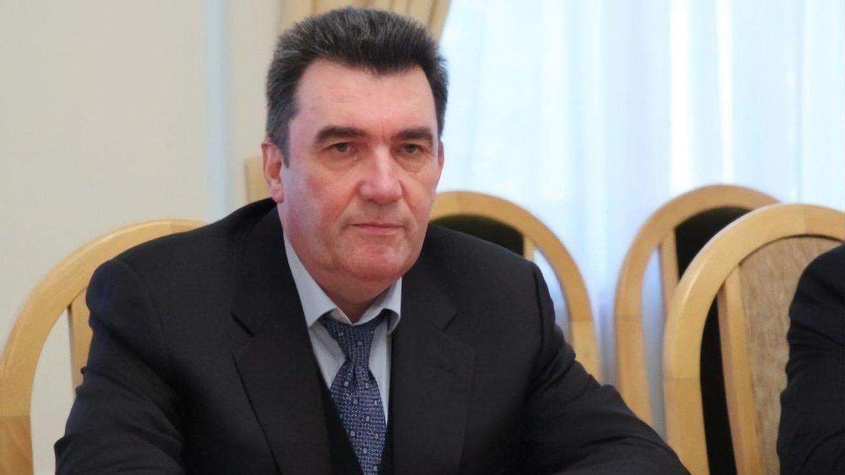 Скільки отримували журналісти на каналах Медведчука: цифра Скільки отримували журналісти на каналах Медведчука: цифра