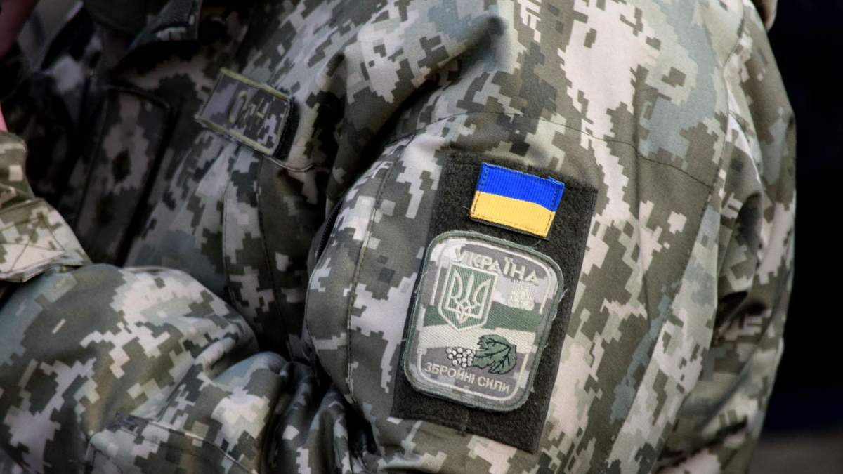 Біля Мар'їнки на Донбасі на невідомому пристрої підірвалися українські військові: майже всі загинули Біля Мар'їнки на Донбасі на невідомому пристрої підірвалися українські військові: майже всі загинули