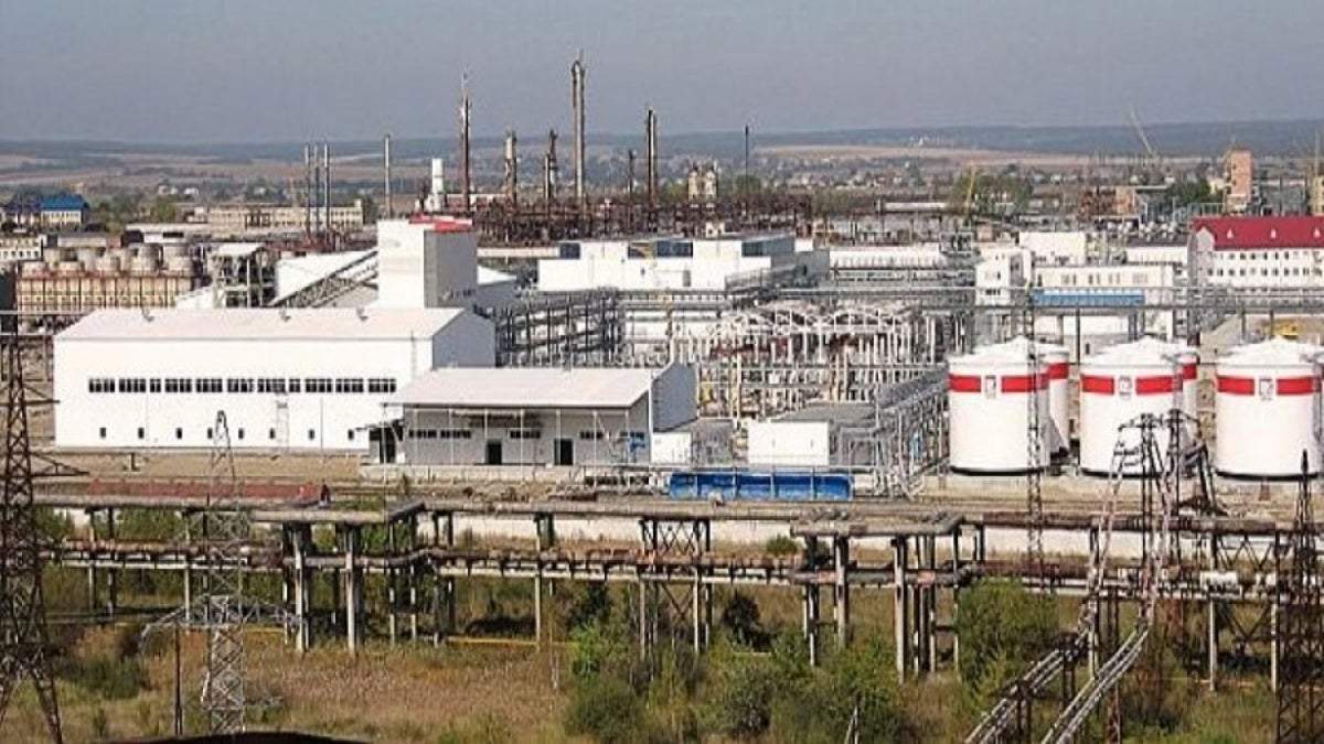 В Калуше на заводе Карпатнефтехим снова вспыхнули химические испарения В Калуше на заводе Карпатнефтехим снова вспыхнули химические испарения