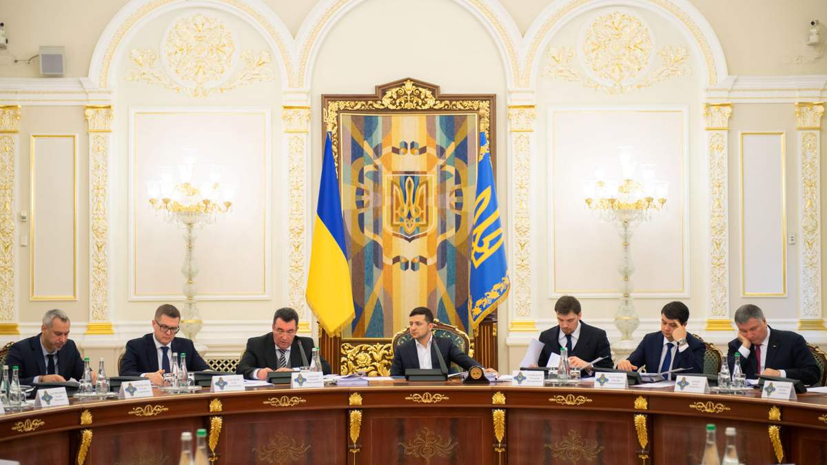 РНБО може позбавити держнагород осіб, пов'язаних з Росією, – ЗМІ РНБО може позбавити держнагород осіб, пов'язаних з Росією, – ЗМІ
