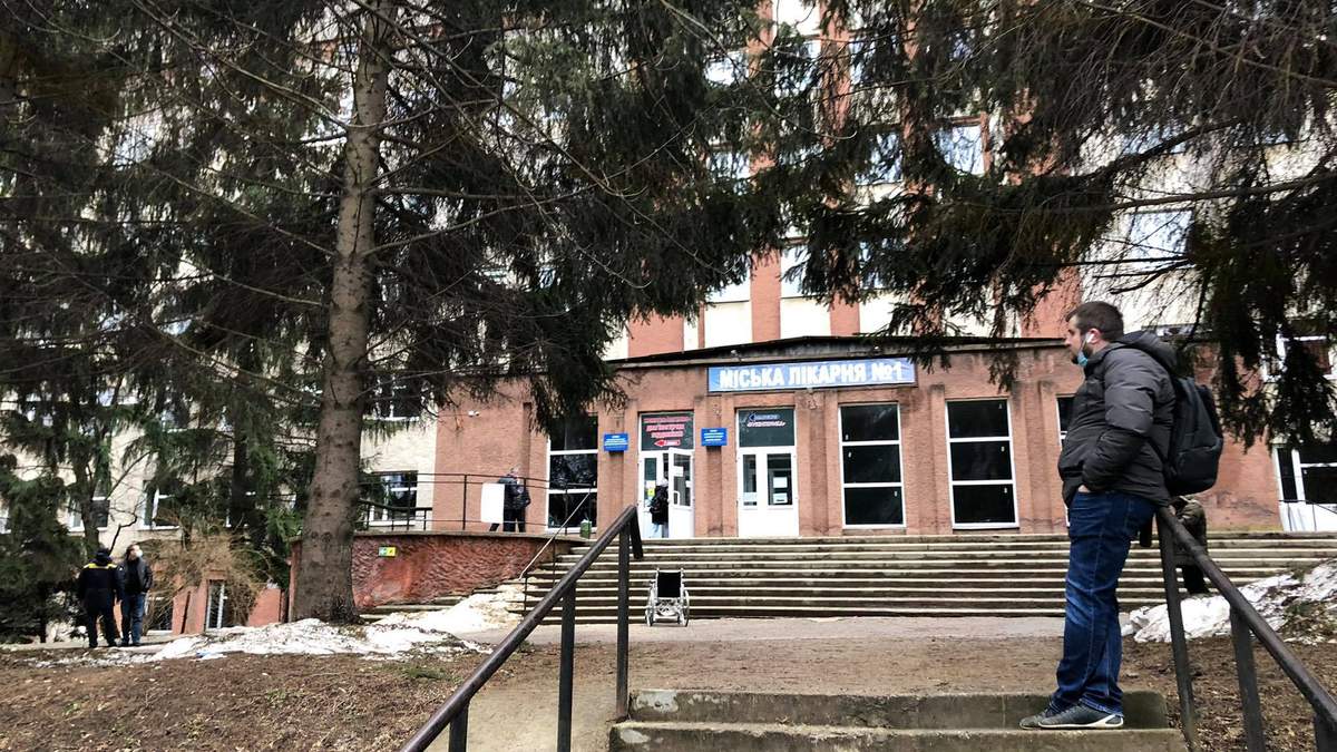 Поліція відкрила кримінальне провадження через пожежу у Чернівцях Поліція відкрила кримінальне провадження через пожежу у Чернівцях