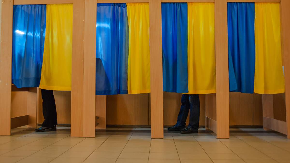 Рада призначила позачергові вибори у 5 містах та селах: дата і список Рада призначила позачергові вибори у 5 містах та селах: дата і список