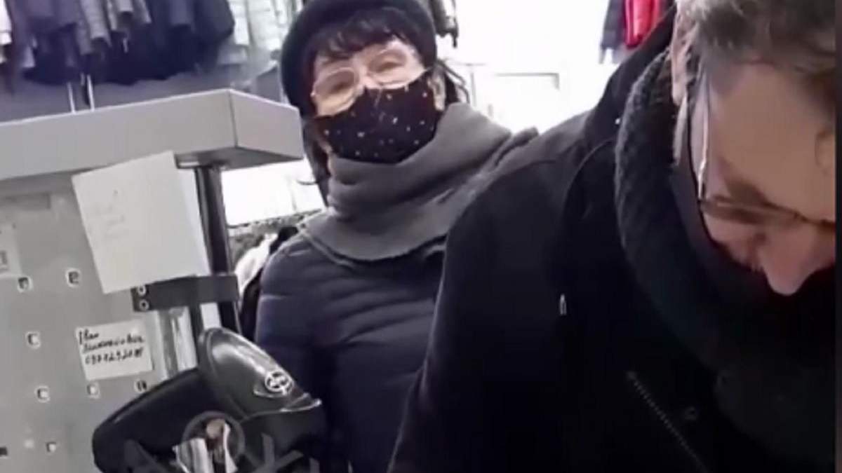 В Одесі стався конфлікт в магазині одягу через українську: відео В Одесі стався конфлікт в магазині одягу через українську: відео