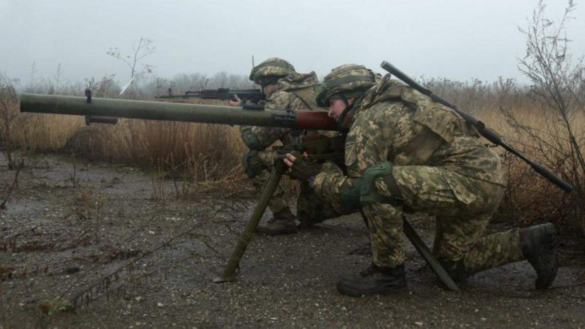 Грубі порушення бойовиків: в ООС кажуть про зрив перемир'я на Донбасі Грубі порушення бойовиків: в ООС кажуть про зрив перемир'я на Донбасі