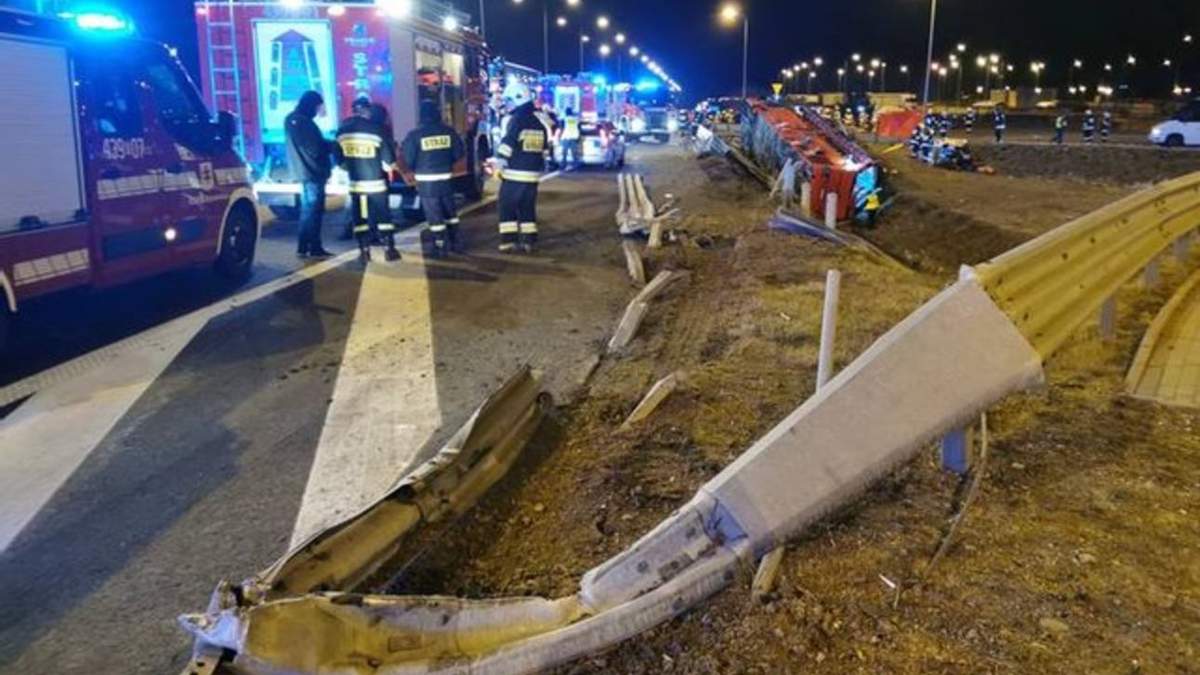 Зеленський відреагував на ДТП з українцями у Польщі 6.03.2021 Зеленський відреагував на ДТП з українцями у Польщі 6.03.2021