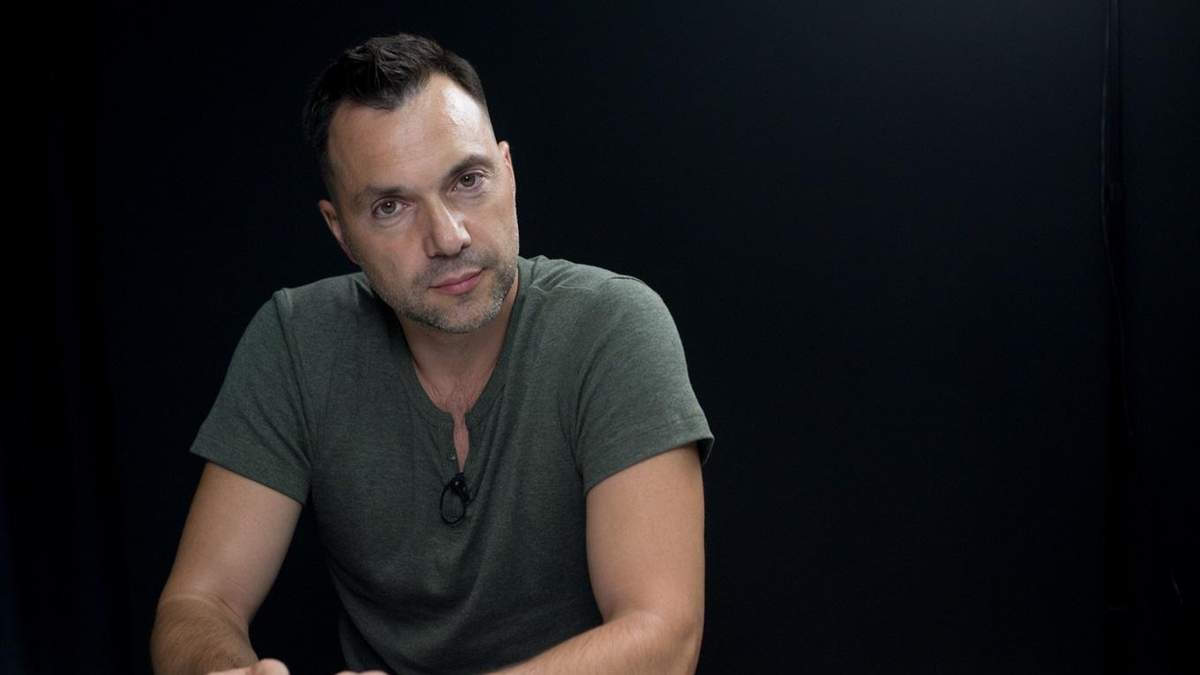 Заседание СНБО - не сериал, - Арестович о санкциях против Януковича Заседание СНБО - не сериал, - Арестович о санкциях против Януковича