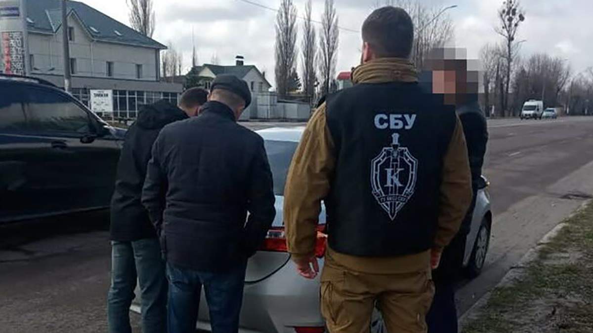 Чиновнику Мін'юсту оголосили підозру про мільйонні збитки Чиновнику Мін'юсту оголосили підозру про мільйонні збитки