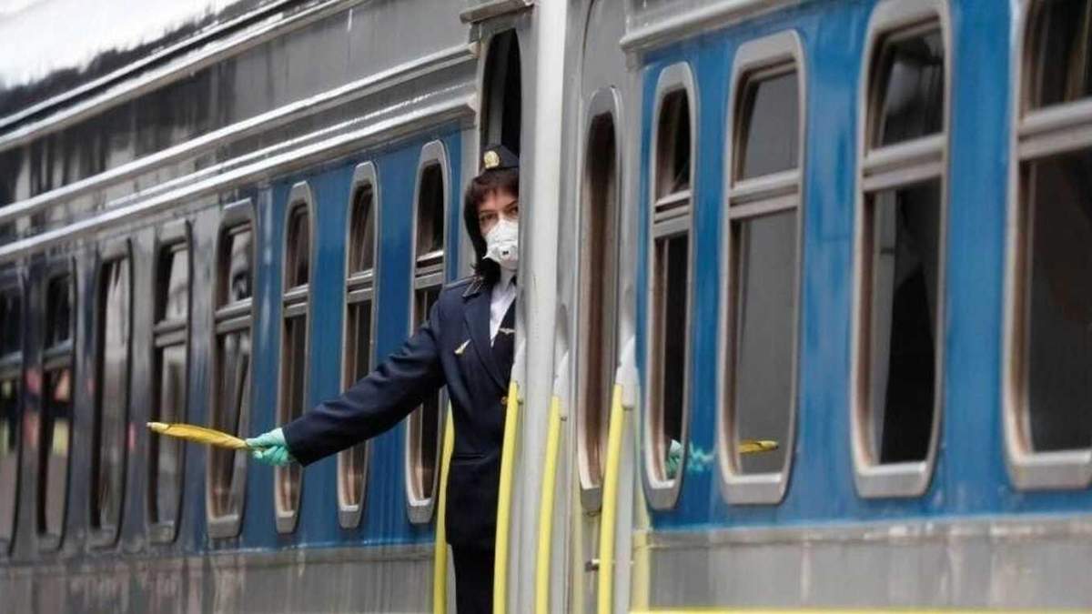 На Закарпатье продолжили ограничения на железнодорожные перевозки На Закарпатье продолжили ограничения на железнодорожные перевозки